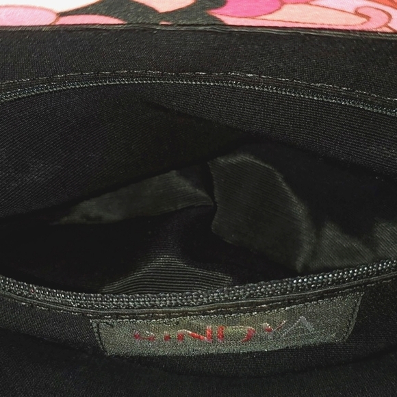 Bindya Made in New York Retro Floral Shoulder Bag - Picture 7 of 14